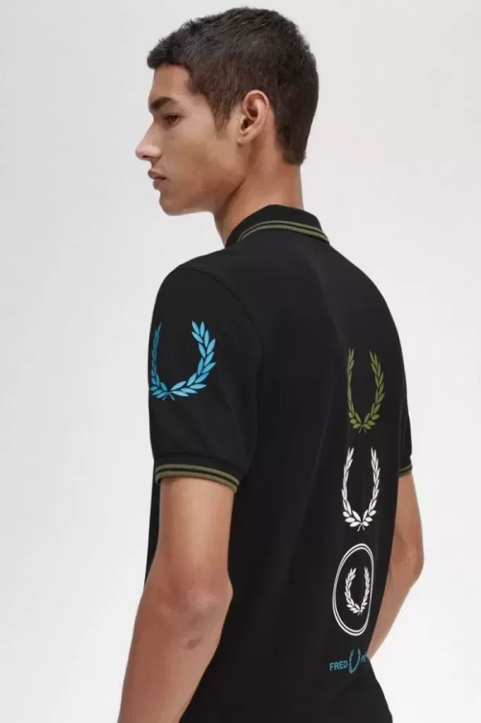 Polo da uomo con marchio grafico Polo da uomo con marchio grafico